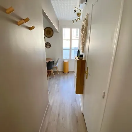 Apartment Au Coeur Du Quartier Historique - Pour 2